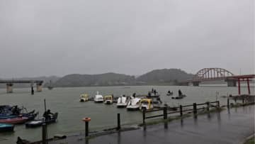 「MMZ ナミのドリフトで…」オリキンさんが高滝湖オープントーナメントにゲスト参戦！大雨の中での大会をレポート。