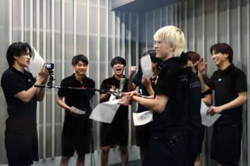 『タイムレスマン』初の音楽企画「ミュージックシェア」始動「大きな古時計」を8人でシェアして正確に歌い切れるかに挑戦