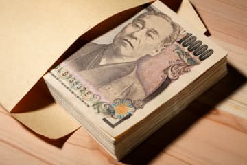 生活保護引き下げ「違法判決」で追加支給『数千億円』”過去の引き下げ分” も遡って支給も ネットでコメント殺到「数千億円って…全部税金でしょ？」「真面目に仕事をして、税金を引かれ、年金を引かれてる身からするとやってられないんだが」