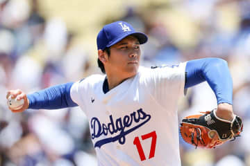 大谷翔平、復帰後3度目の登板で渡米後最速164キロ　初回は1安打無失点…敵地でも大歓声