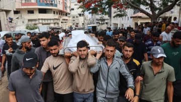 食料を待つパレスチナ人へ発砲を命令か、イスラエル軍は報道を否定