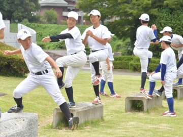 《連載:悲願の夏　高校野球茨城大会》(下)　水戸三