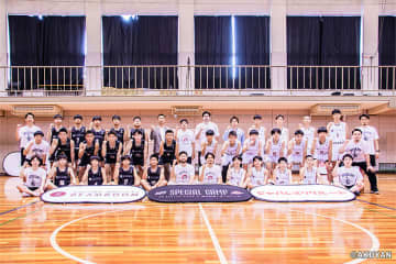 篠山竜青・橋本竜馬が中学生に伝えるトップを目指す道の本質…福大大濠で「88 Basketball」初の本格合宿