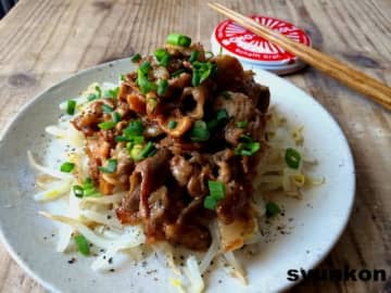 【おすすめです】ご飯もビールもすすむ！簡単「うまだれ豚もやし」レシピ