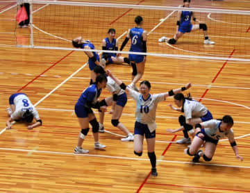 西日本インカレ女子　鹿屋体大が中京大にストレート勝ちで6年ぶりの優勝