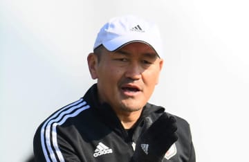 Jリーグ、またパワハラ。J3高知の秋田豊監督が休養も反論「事実と異なると感じるものが複数ある」