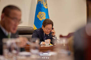 韓国ギャラップ調査で李大統領の支持率64％「歴代4位」＝韓国ネット「誰も信じてない」