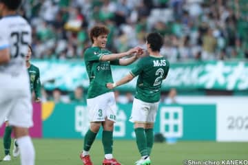 川崎F、鹿島との直接対決前に痛恨の敗戦…東京Vが降格圏から遠ざかる4試合ぶり白星