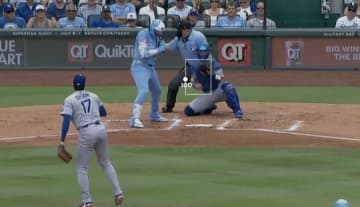 一体、何が起きた…！？ 大谷翔平、強気の剛速球で“まさかの光景”「ヤバすぎる」「ドン引き」 内角ギリギリ… 相手打者が動けなくなる