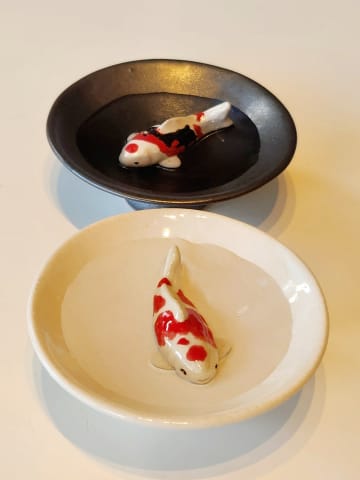 [本日の一品]お酒を飲めない筆者がデザインの可愛さに惹かれて手に入れた錦鯉の盃