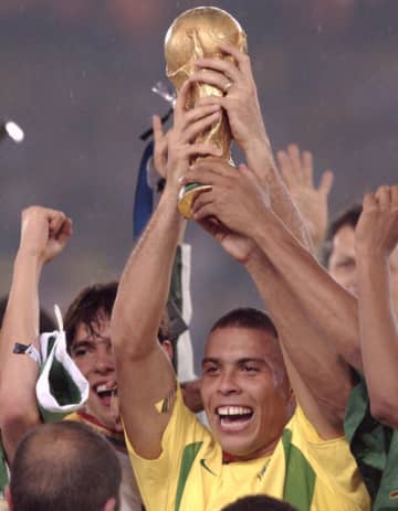 ＜あのころ＞日韓W杯、ブラジル優勝　23年前の6月30日