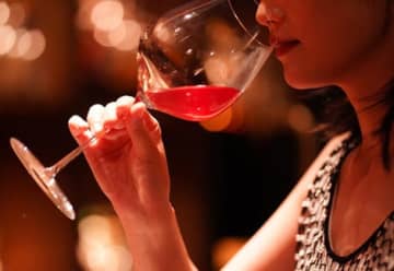 先週のアクセスランキング！１位は、高級料理店に足繁く通う、50代男性と20代美女カップル。ふたりを繋ぐのは、金銭でもときめきでもなく…