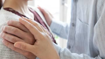 熟年離婚の確率21.5%…若い女性との不倫で「年金分割」「退職金半分」を強いられた老紳士の悲劇