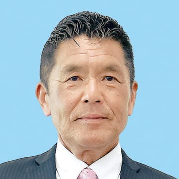 鈴木氏が初当選　埼玉・長瀞町長選　三つどもえの戦いを制す　投票率は前回上回る64.94％
