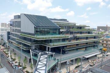市役所の第二本庁舎が完成　埼玉・川口　7月27日に内覧会実施へ　8月上旬から順次、各課が移転して業務開始　開庁式は9月上旬に　1階にはカフェと郵便局も
