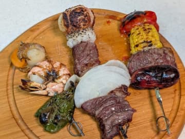 『マリカワールド』のダッシュフードに思いを馳せながらBBQ串を打とう―ハードコアゲーミング料理第28回