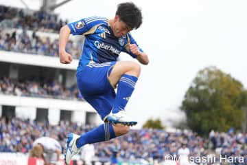 ｢無双｣｢キレキレすぎる｣J1町田MF相馬勇紀の右足一閃、圧巻ミドル弾にファン脱帽！｢異次元にいるかのような独壇場｣｢日本代表復帰もありそう｣の声