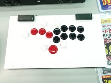 FightBoxのレバーレスアケコンに新モデル、三和電子製ボタン採用の「F-PRO」など2製品