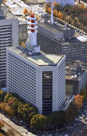 警視庁、改正風営法で12人逮捕　一斉取り締まり、無許可営業疑い