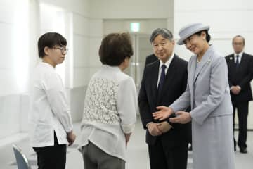 《陛下は思わず「痛ましい」と…》両陛下　広島ご訪問でお見せになった「平和への願い」