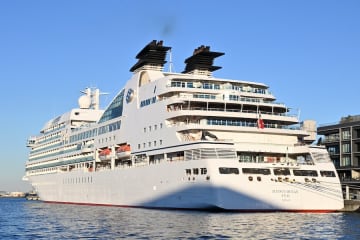 「MITSUI OCEAN FUJI」、晴海客船ターミナルに入港　ターミナル刷新後初のクルーズ船