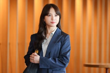 清原果耶、『初恋DOGs』で初の弁護士役に挑戦「年齢を重ねた今だからこそ演じられる役」