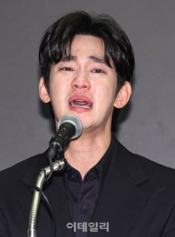 裁判案件はいよいよ“二桁”に…俳優キム・スヒョン、女優故キム・セロンさん側を虚偽告訴罪で追加告訴