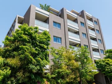 地銀の面接で実家の「マンション住み」をバカにされた男性　実は「億ション住み」だった【再配信】