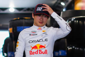 「まるで初めてF1を走った時みたいだ！」角田裕毅、原因不明のペース不足に困惑「自分のやり方が完全に間違ってるなんて信じ難いけど...」