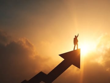 74.7％の人が自己実現を目指している？自己実現至上社会の中で「お金が儲かる」仕事とは？
