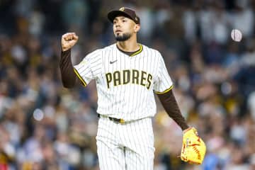 大谷翔平への死球でひと悶着…パドレスの右腕スアレス　救援失敗で守護神剥奪危機「検討すべき」