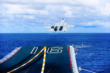 中国空母「遼寧」「山東」艦隊、遠洋実戦化訓練終える