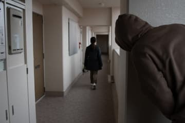 ストーカー被害に遭いやすい女性の特徴5選　ストーカーが嫌がる対策方法も