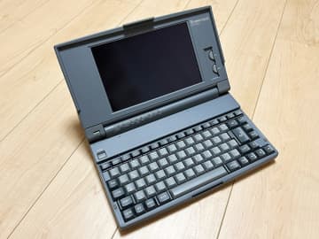 外部ディスプレイ出力が可能な初のNEC 98ノート「PC-9801NS/E」