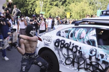 トランプ政権がLA市を提訴　不法移民対策を妨害と