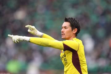湘南、横浜FMのGKポープ・ウィリアムを完全移籍で獲得「全力で頑張ります」