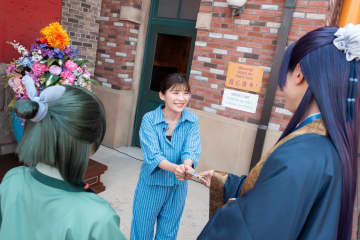 伊藤沙莉、『薬屋のひとりごと』猫猫・壬氏との対面で思わず「二人がかわいいしかっこいいからキョどる（笑）！」USJ 新アトラクションが公開