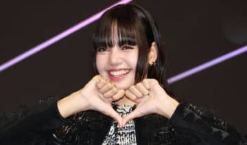 BLACKPINKリサ、MEGAドンキで買い物&銀座でかき氷「いつの間に東京に来てたの…!?」と驚きの声