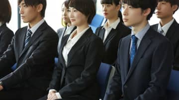 経費を湯水のように消費…大企業が毎年30人の大学生を採用するのにかかる「桁違いな予算」