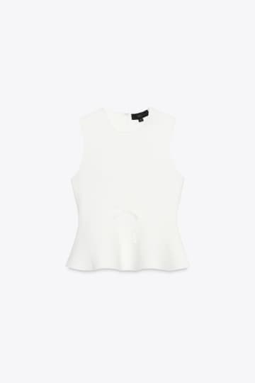 夏に着たい”ホワイト”！【ZARA】オンオフ使える「高見えトップス」