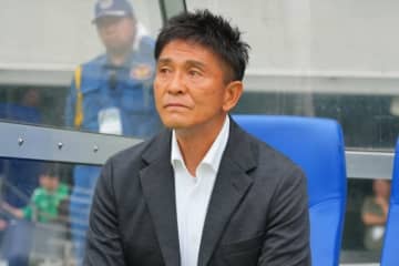 「すごく豪華」ヴェルディ指揮官＆プロ野球界レジェンド投手の２ショットにファン注目！「最高の絡み」