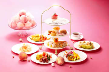 【タカノフルーツパーラー】120分カットフルーツ食べ放題！アフタヌーンティーセットと桃食べ放題が楽しめるのは8月末まで。