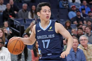 河村勇輝は来季どこへ行く？グリズリーズからクオリファイングオファーを提示されず、完全FAに＜DUNKSHOOT＞