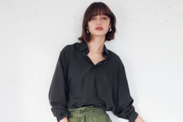 【明日なに着る？】締めつけずに動きやすい「脚が長く見える」ラクなパンツ