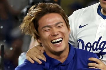 「棒読みの極み」ボブルヘッド・デーを告知する山本由伸の迫真演技！「下手すぎてかわいい」ファン悶絶