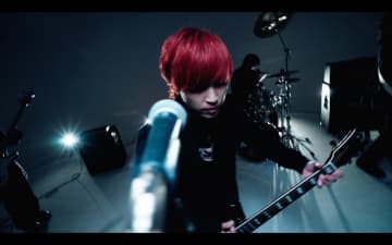 Arakezuri、最新曲「主題歌」がテレ東『ゴッドタン』7月度エンディングテーマに