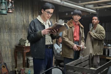 ラジオからリンゴの唄、歌声の主に考察相次ぐ「美空ひばり？」