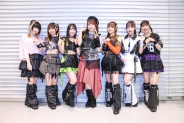 DIALOGUE＋、ライブハウスツアー『カクノゴトキロックンロール！』完走！ファイナルKT Zepp Yokohama公演レポート