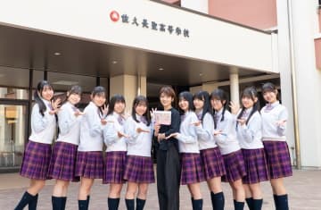 若月佑美が初の楽曲プロデュース！サプライズで訪れたのは長野県の進学校・佐久長聖高校発のスクールアイドル『7限目のフルール』