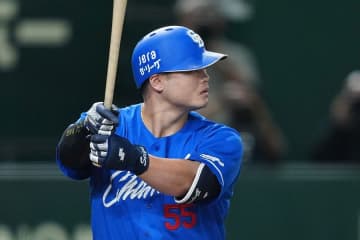 衝撃スコアボード直撃弾　貧打中日を救う“最強主砲”に仰天「センターフライと思ったら…」